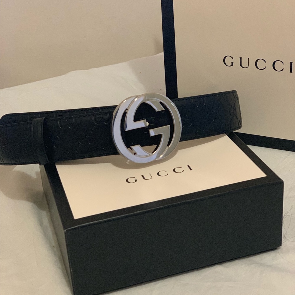 AUTHENTIC Gucci Signature Black Belt